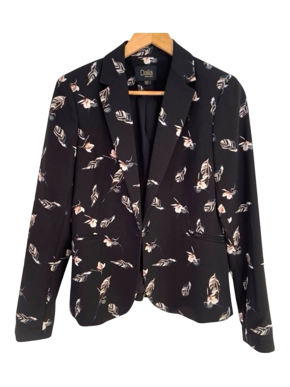 Dalia black blazer floral pink pattern pockets formal casual feminine medium